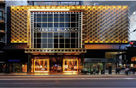 绥江门头设计与商业空间的纽带。